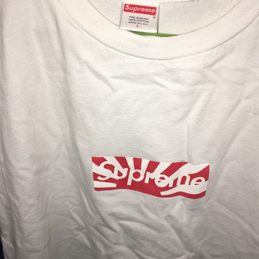 Supreme box logo